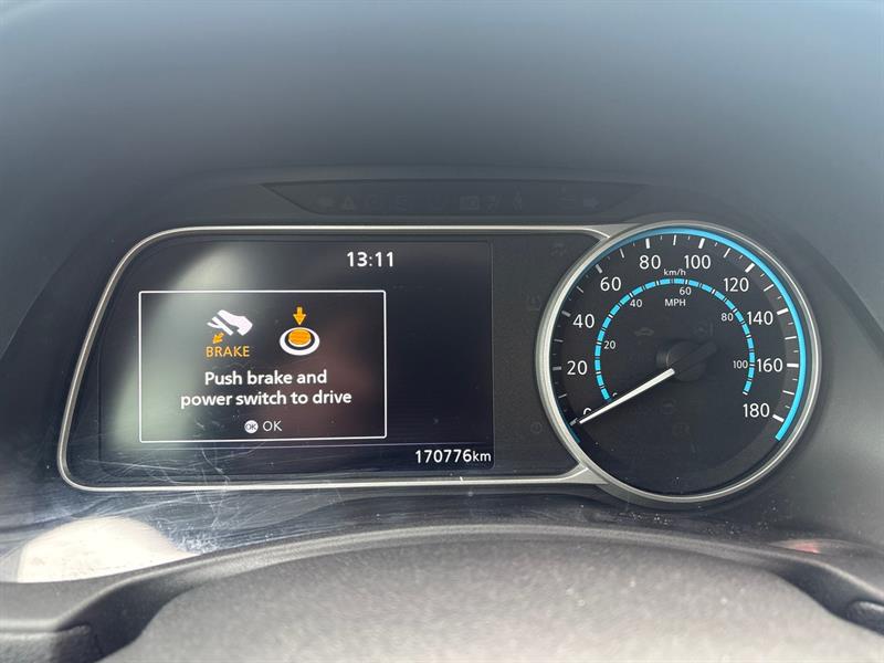 nissan LEAF 2018 - 17