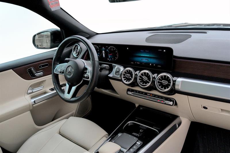 mercedes-benz GLB250 2022 - 8