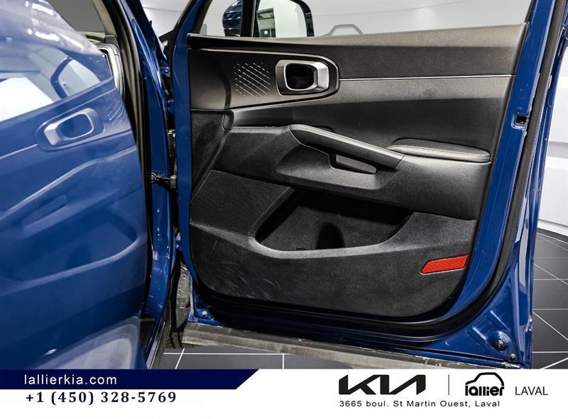 2025 Kia Sorento - Image 18