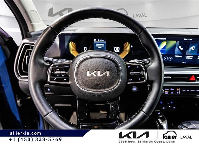 2025 Kia Sorento - Image 23