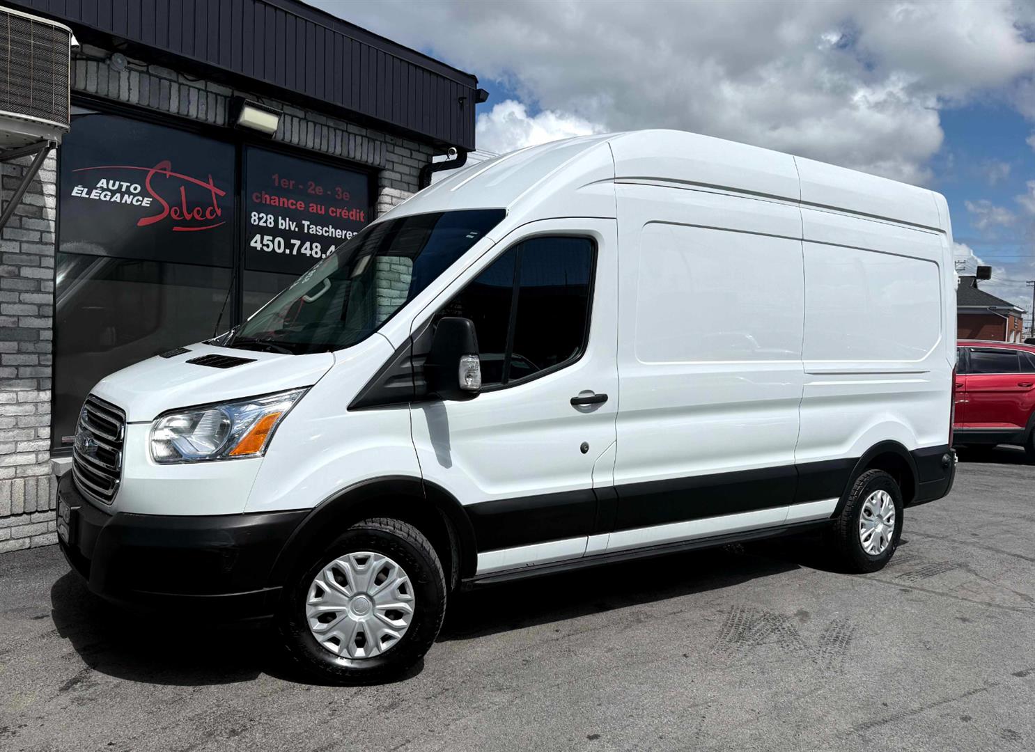 ford Transit fourgon utilitaire 2019 - 8