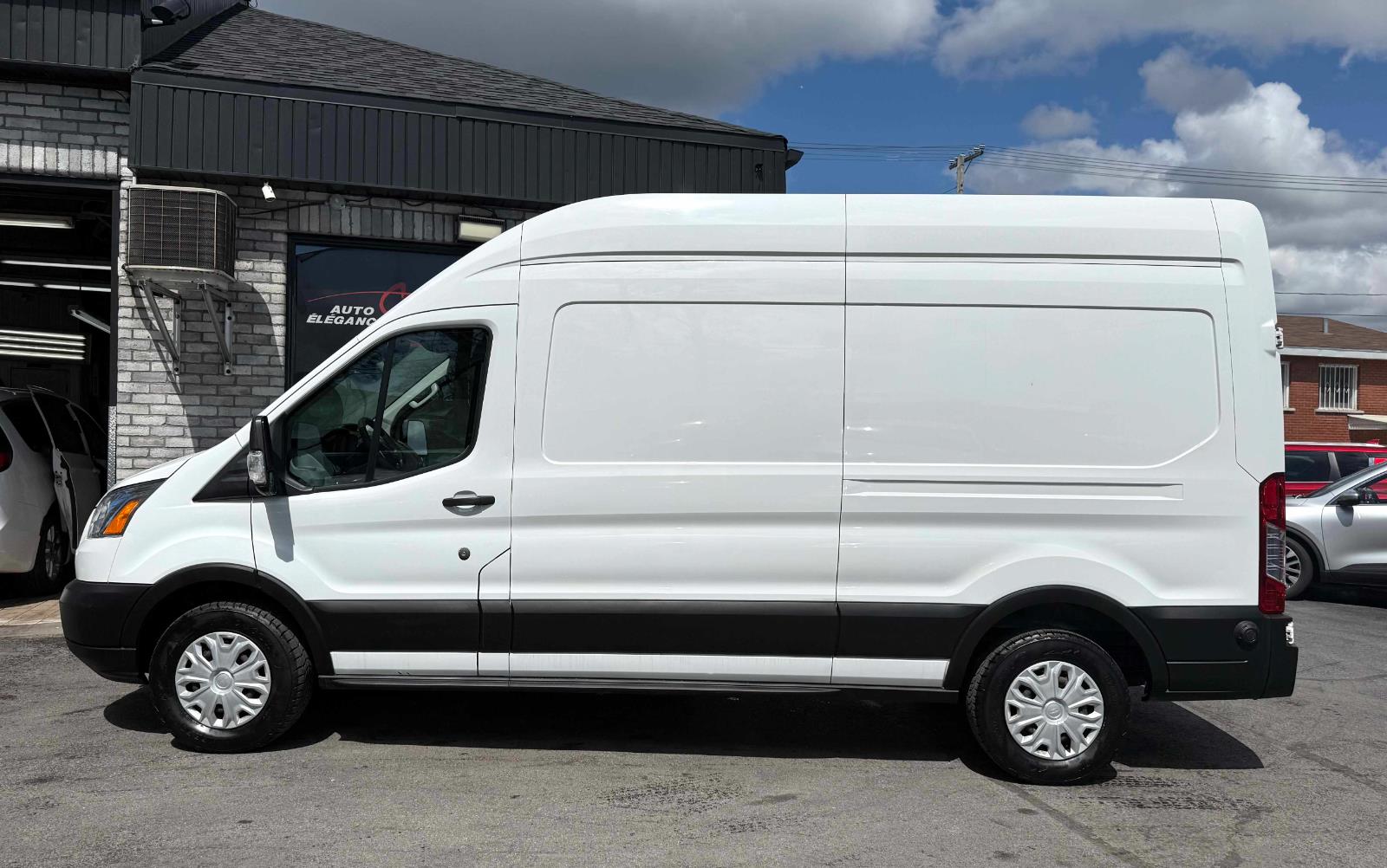 ford Transit fourgon utilitaire 2019 - 11