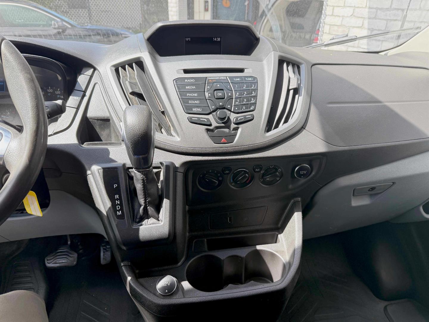 ford Transit fourgon utilitaire 2019 - 17