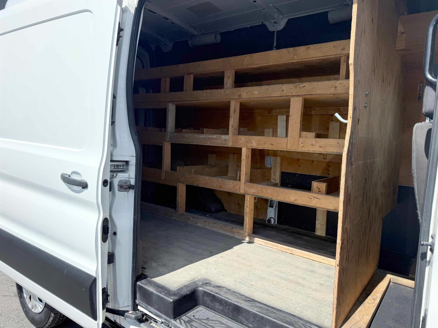 ford Transit fourgon utilitaire 2019 - 23