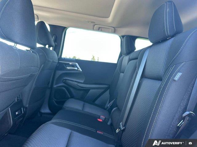 mitsubishi Outlander 2024 - 26