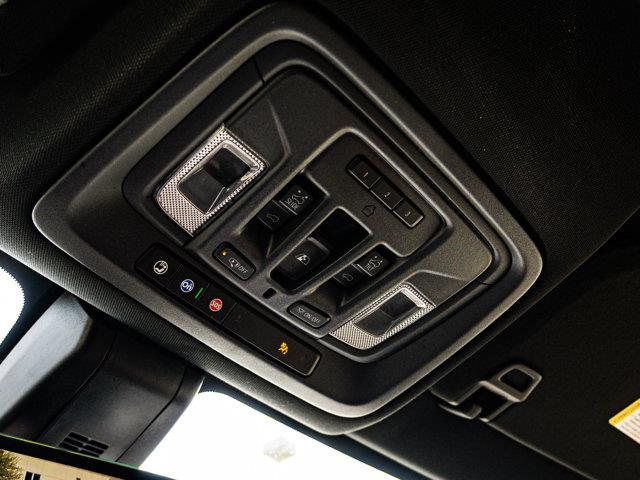 chevrolet Silverado 1500 2021 - 32