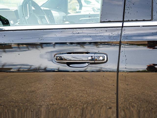chevrolet Suburban 2026 - 8