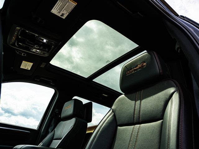 chevrolet Suburban 2026 - 16