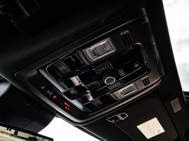 chevrolet Suburban 2026 - 32