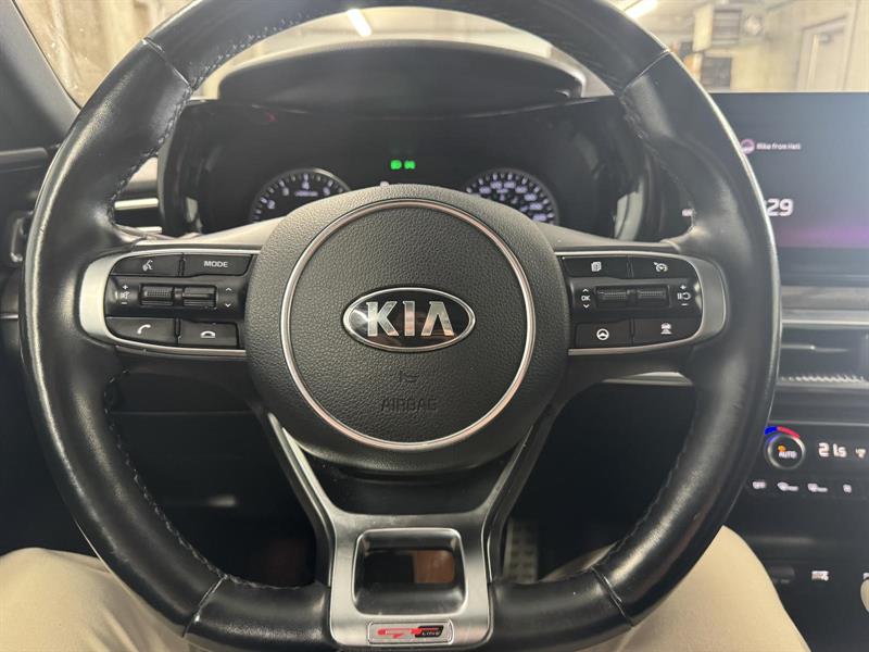 kia K5 2021 - 17
