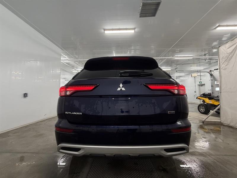 mitsubishi Outlander 2022 - 5