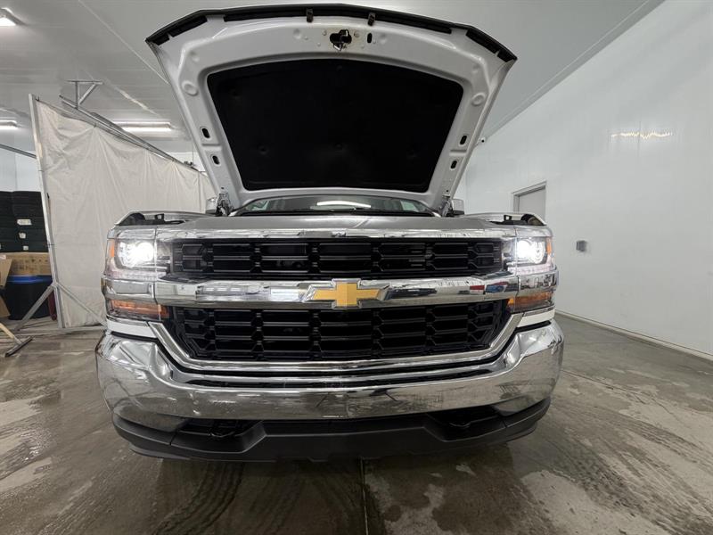chevrolet Silverado 1500 2018 - 12