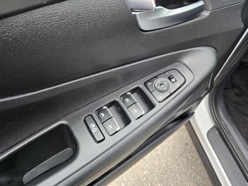 hyundai Santa Fe hybride rechargeable 2022 - 11