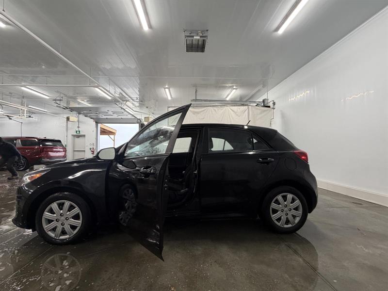 kia Rio 2023 - 3