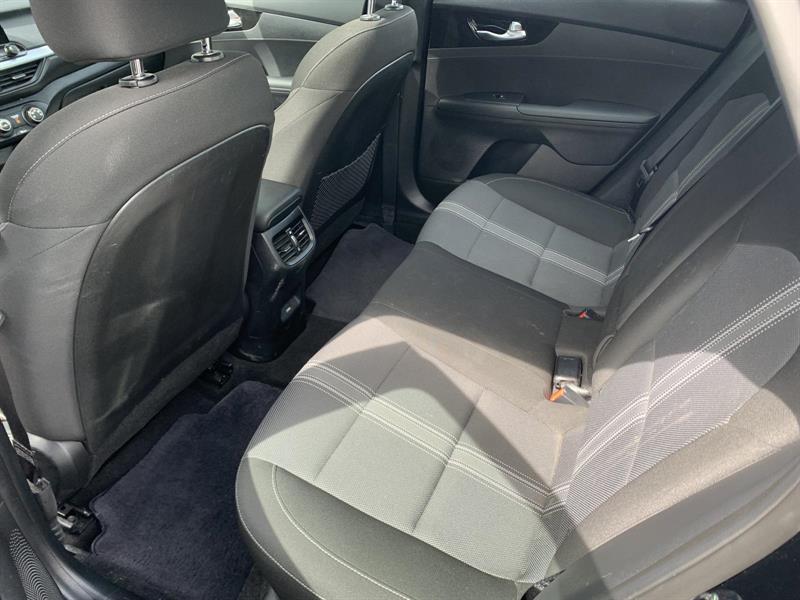 kia Forte 2023 - 16