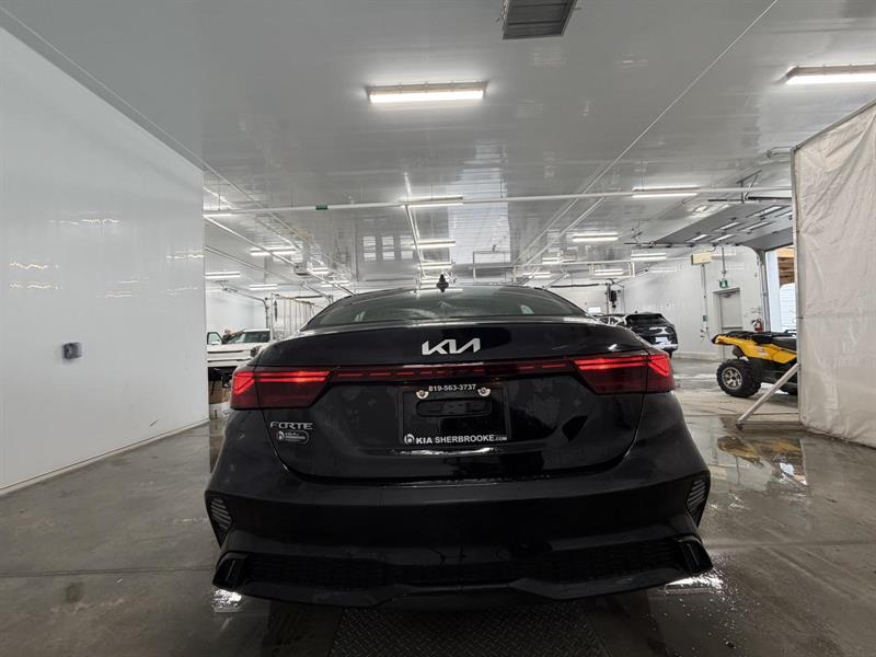 kia Forte 2022 - 5