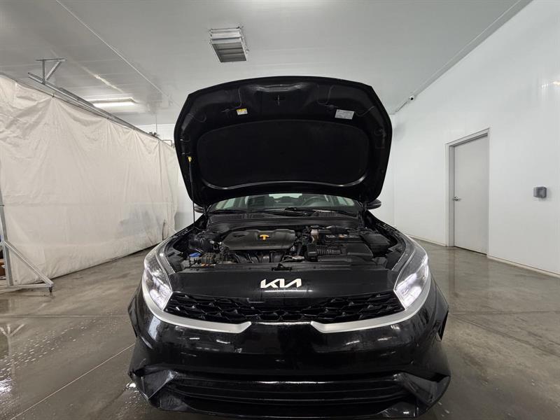 kia Forte 2022 - 12