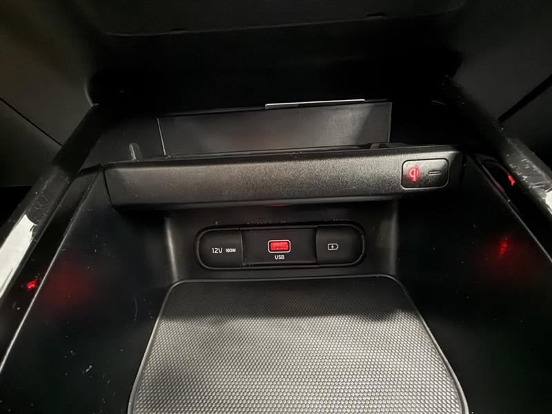 kia Forte 2022 - 24