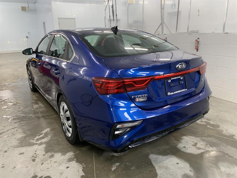 kia Forte 2019 - 11