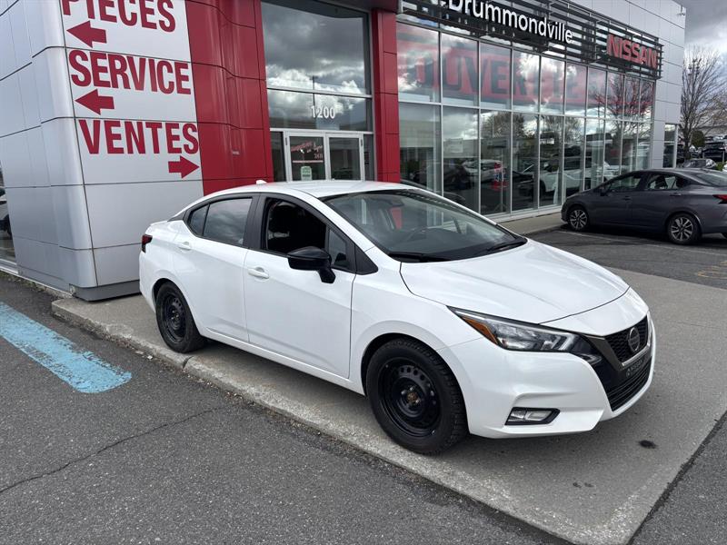 nissan Versa 2022