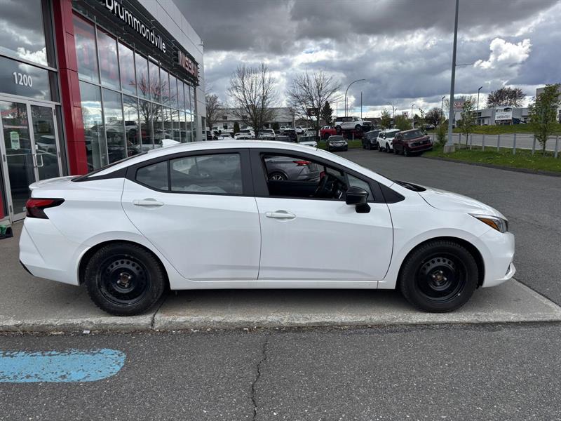 nissan Versa 2022 - 3