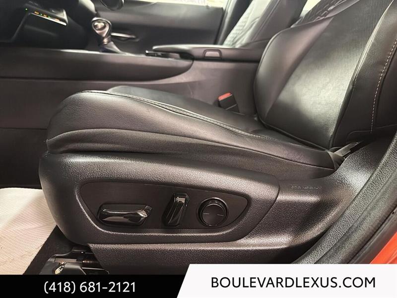 lexus UX 2020 - 10