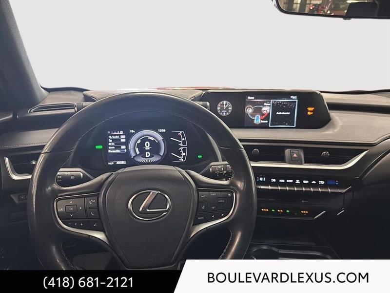 lexus UX 2020 - 18