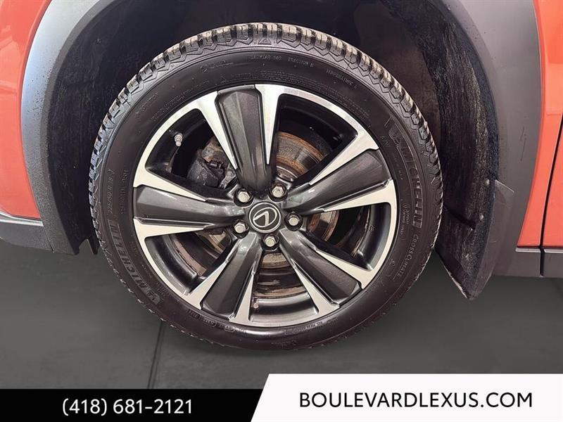 lexus UX 2020 - 27