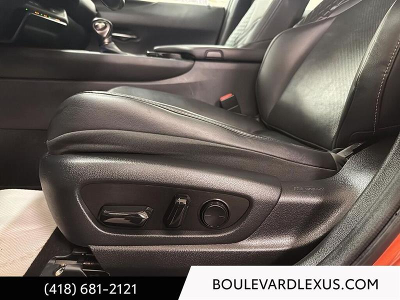 lexus UX 2020 - 30