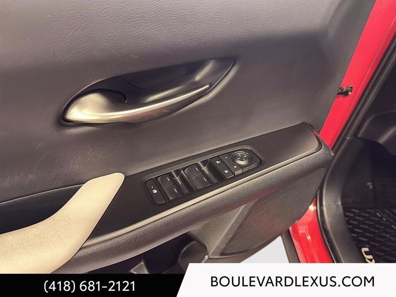 lexus UX 2025 - 28