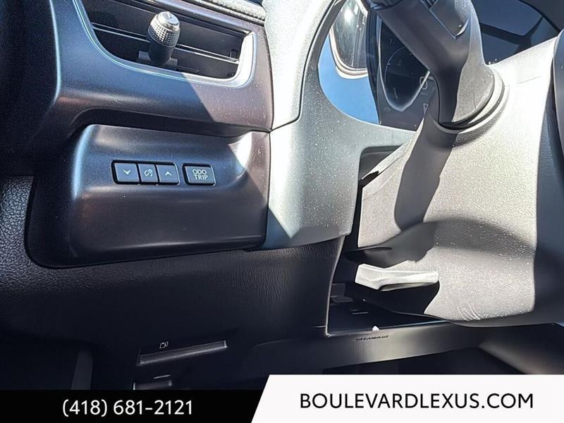 lexus UX 2025 - 34