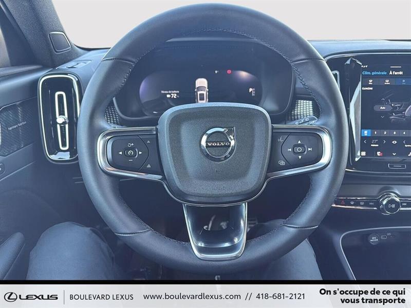 volvo Recharge XC40 tout électrique 2022 - 13