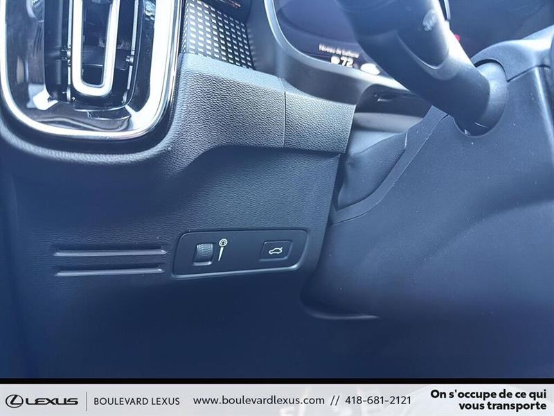 volvo Recharge XC40 tout électrique 2022 - 14
