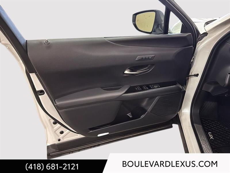 lexus UX 2025 - 8