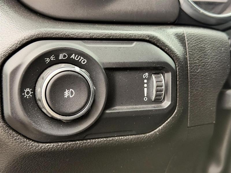 jeep Wrangler 2023 - 28