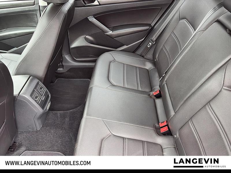 volkswagen Passat 2021 - 9