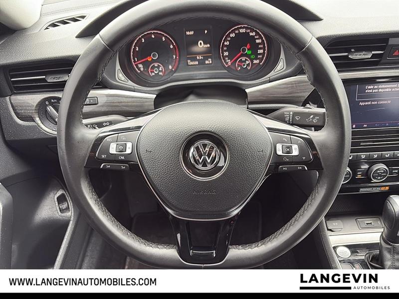 volkswagen Passat 2021 - 14