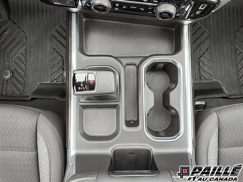 chevrolet Silverado 1500 2025 - 24