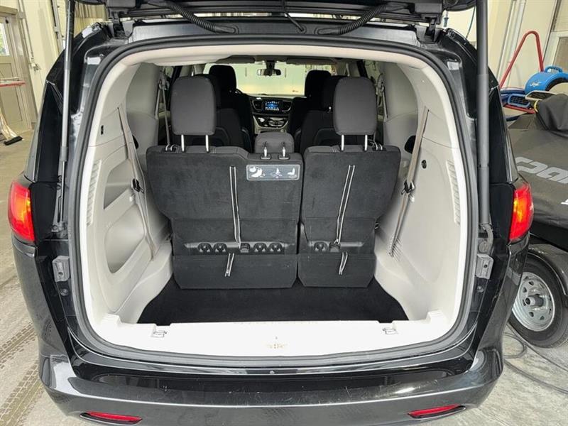 chrysler Grand Caravan 2021 - 19