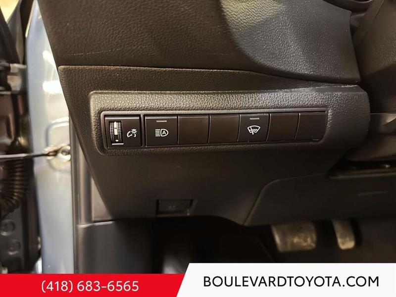 toyota Corolla 2023 - 13
