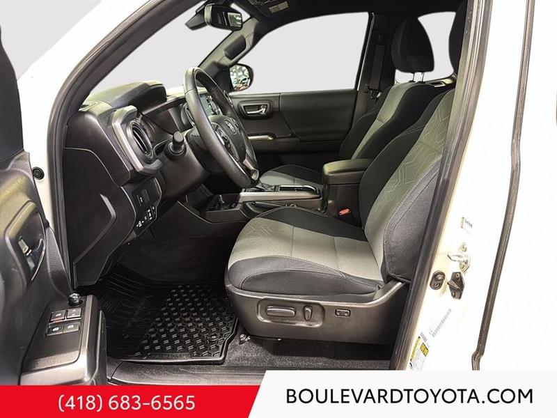 toyota Tacoma 2023 - 10