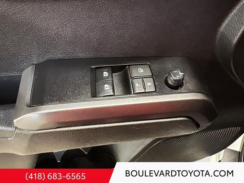toyota Tacoma 2023 - 27