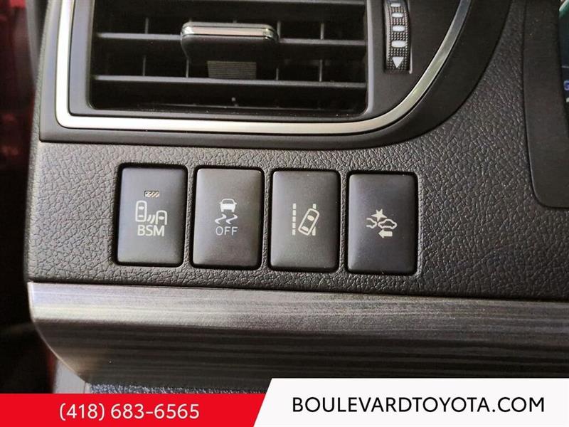 toyota Camry Hybrid 2017 - 17