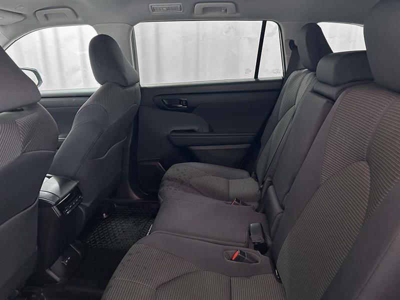 toyota Highlander 2023 - 22