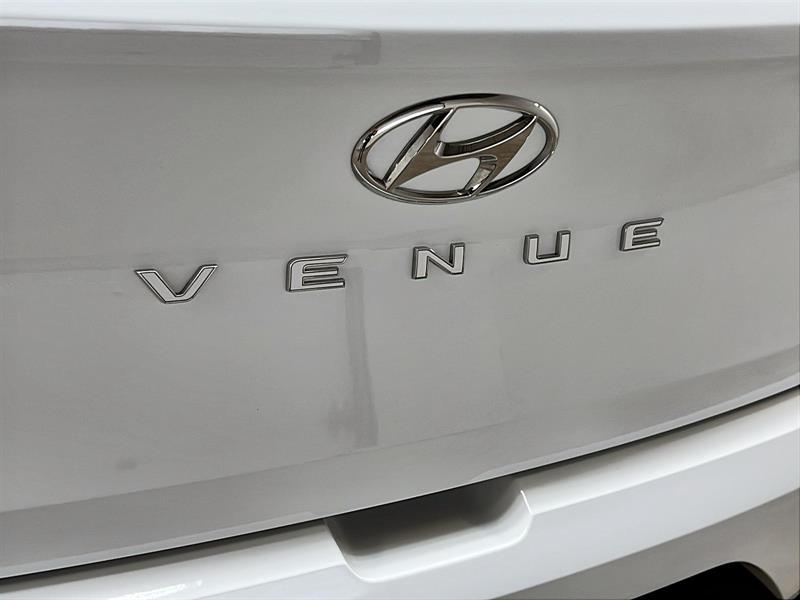 hyundai Venue 2022 - 24