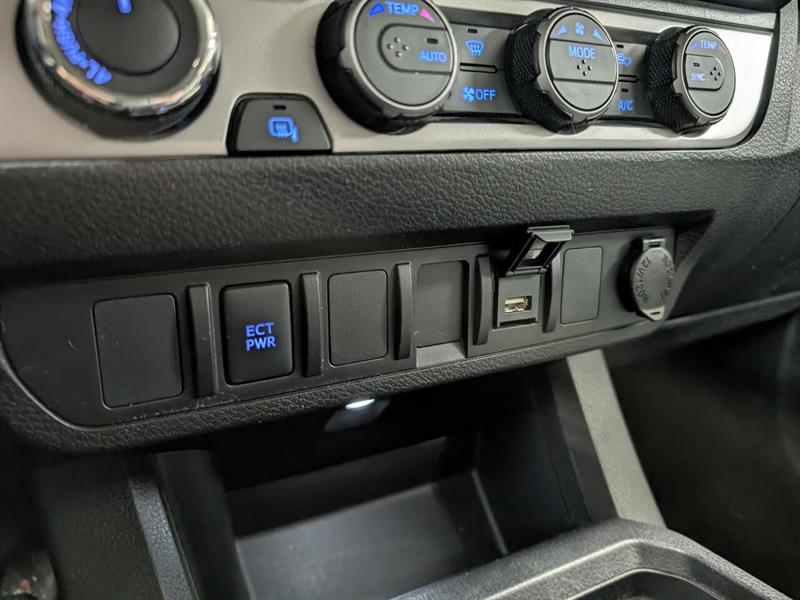 toyota Tacoma 2023 - 19