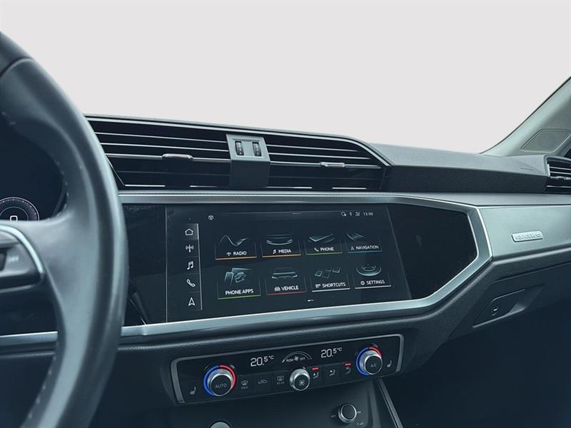 audi Q3 2020 - 29