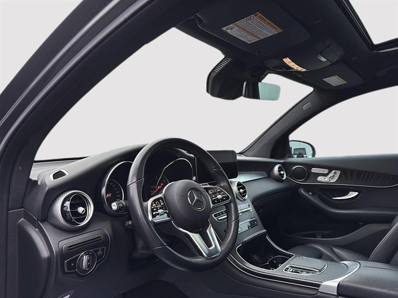 mercedes-benz GLC 300 2023 - 14