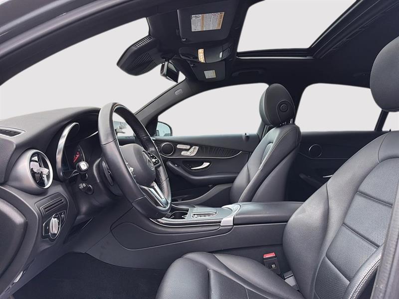 mercedes-benz GLC 300 2023 - 15