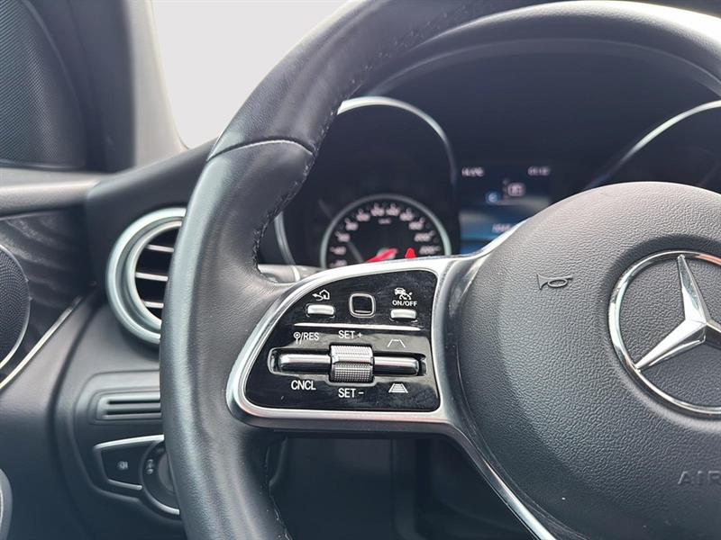 mercedes-benz GLC 300 2023 - 26